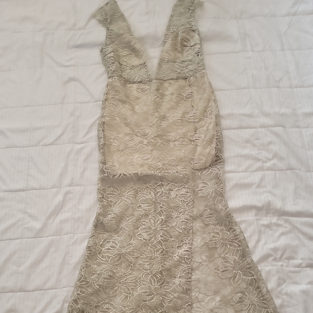 Elegant Lace V-Neck Women's Dress in Cream
